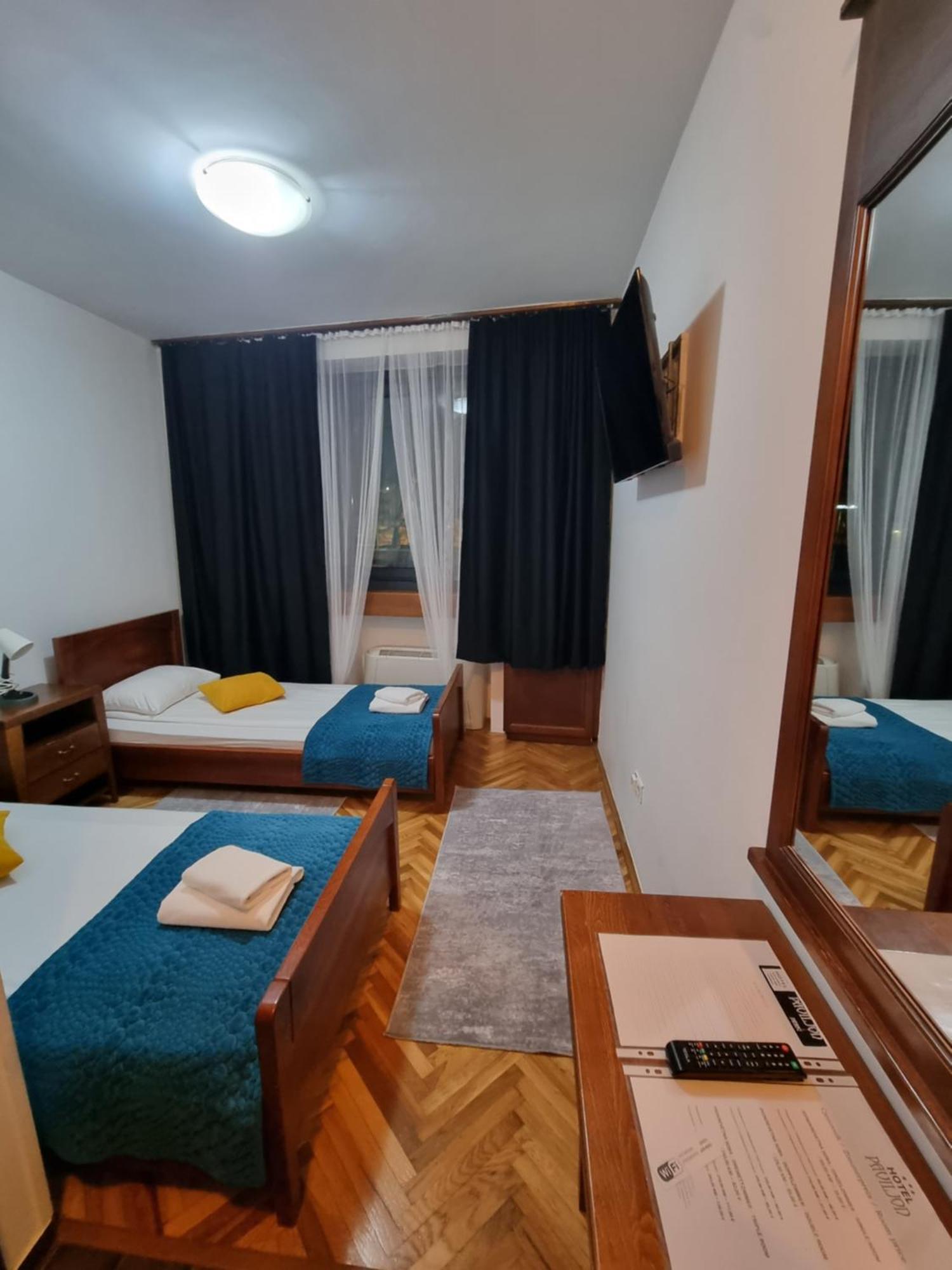 Hotel Paviljon Bihać Buitenkant foto