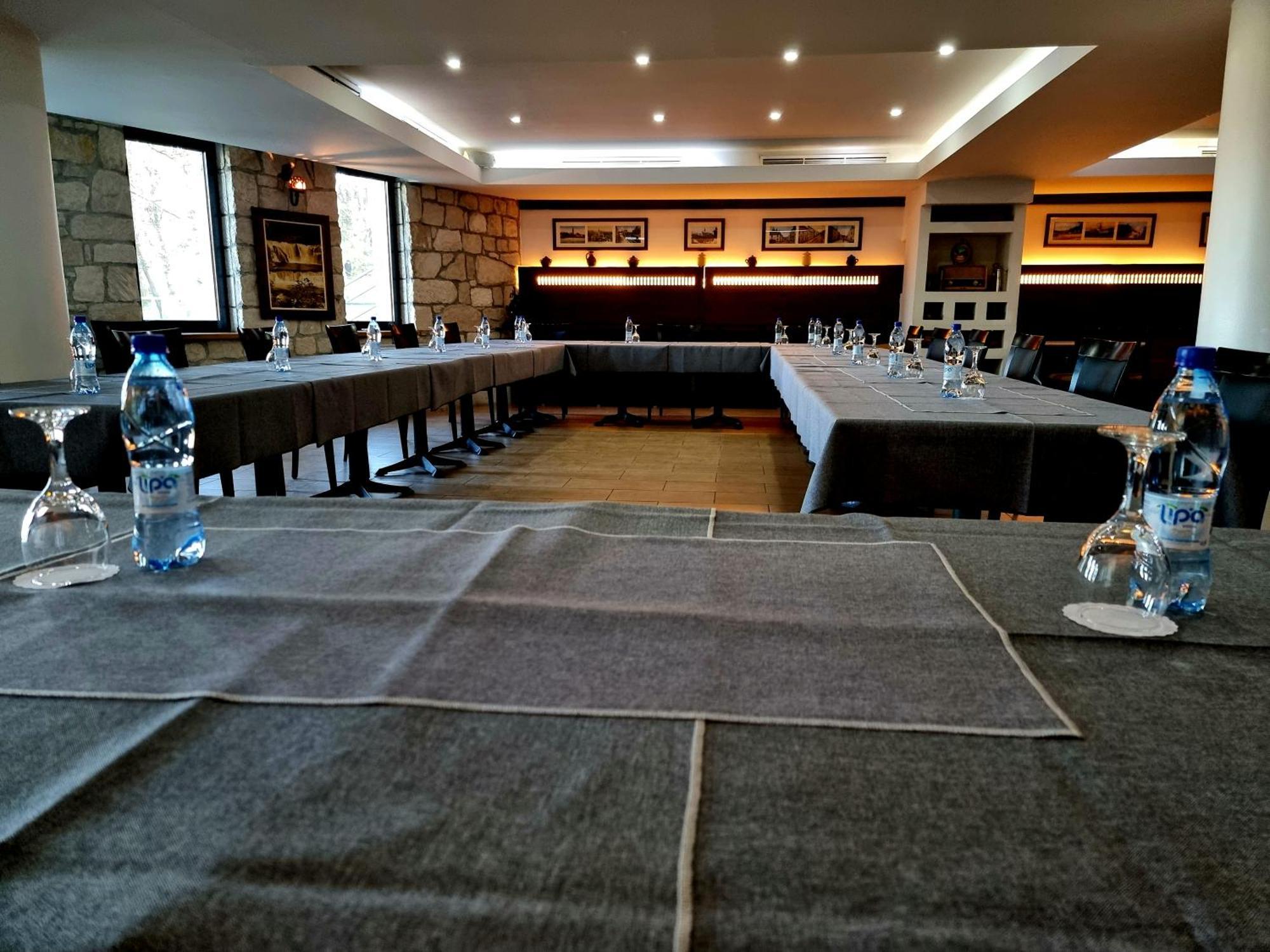 Hotel Paviljon Bihać Buitenkant foto