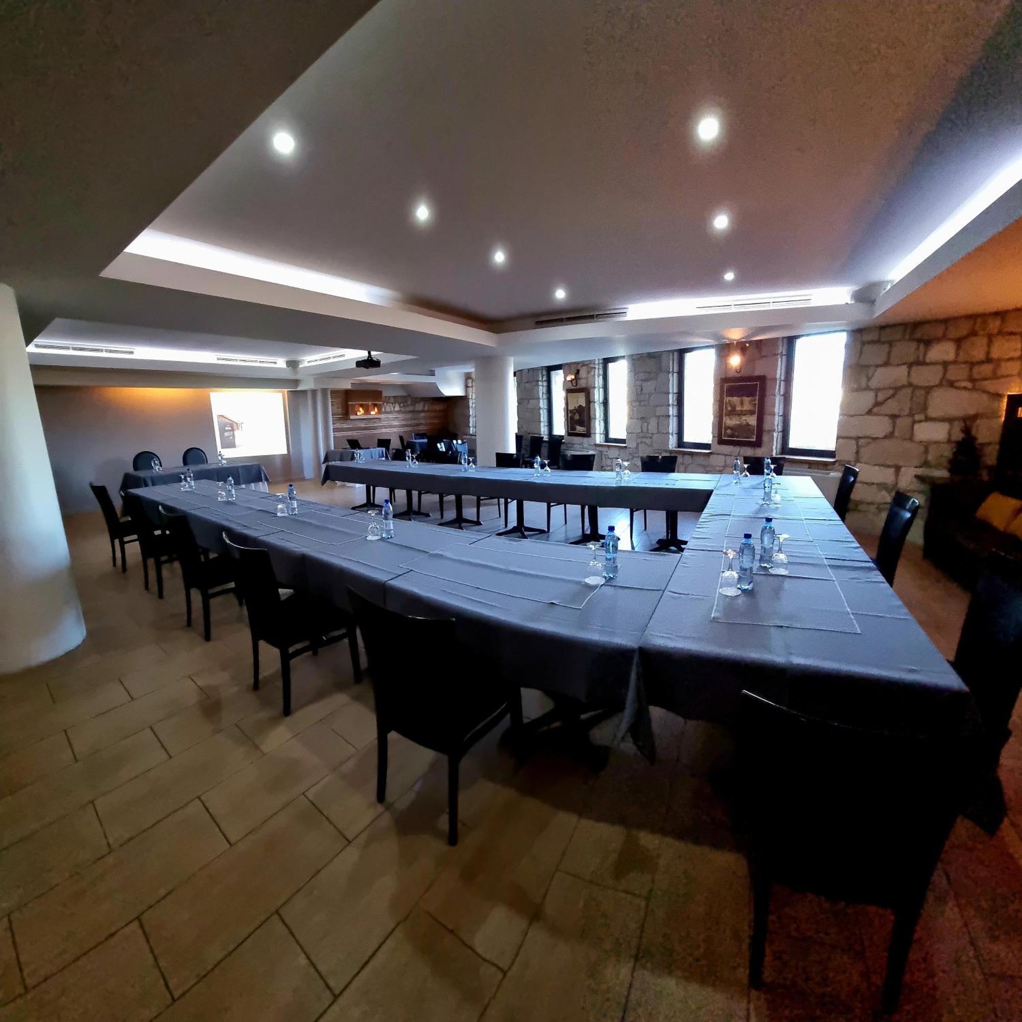 Hotel Paviljon Bihać Buitenkant foto