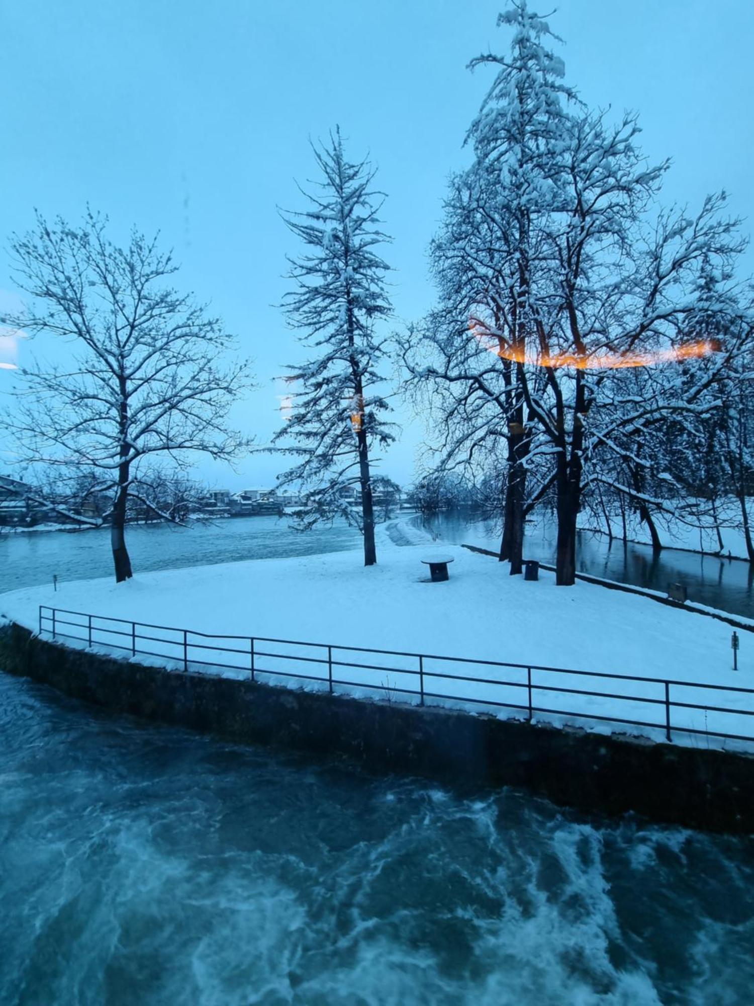 Hotel Paviljon Bihać Buitenkant foto