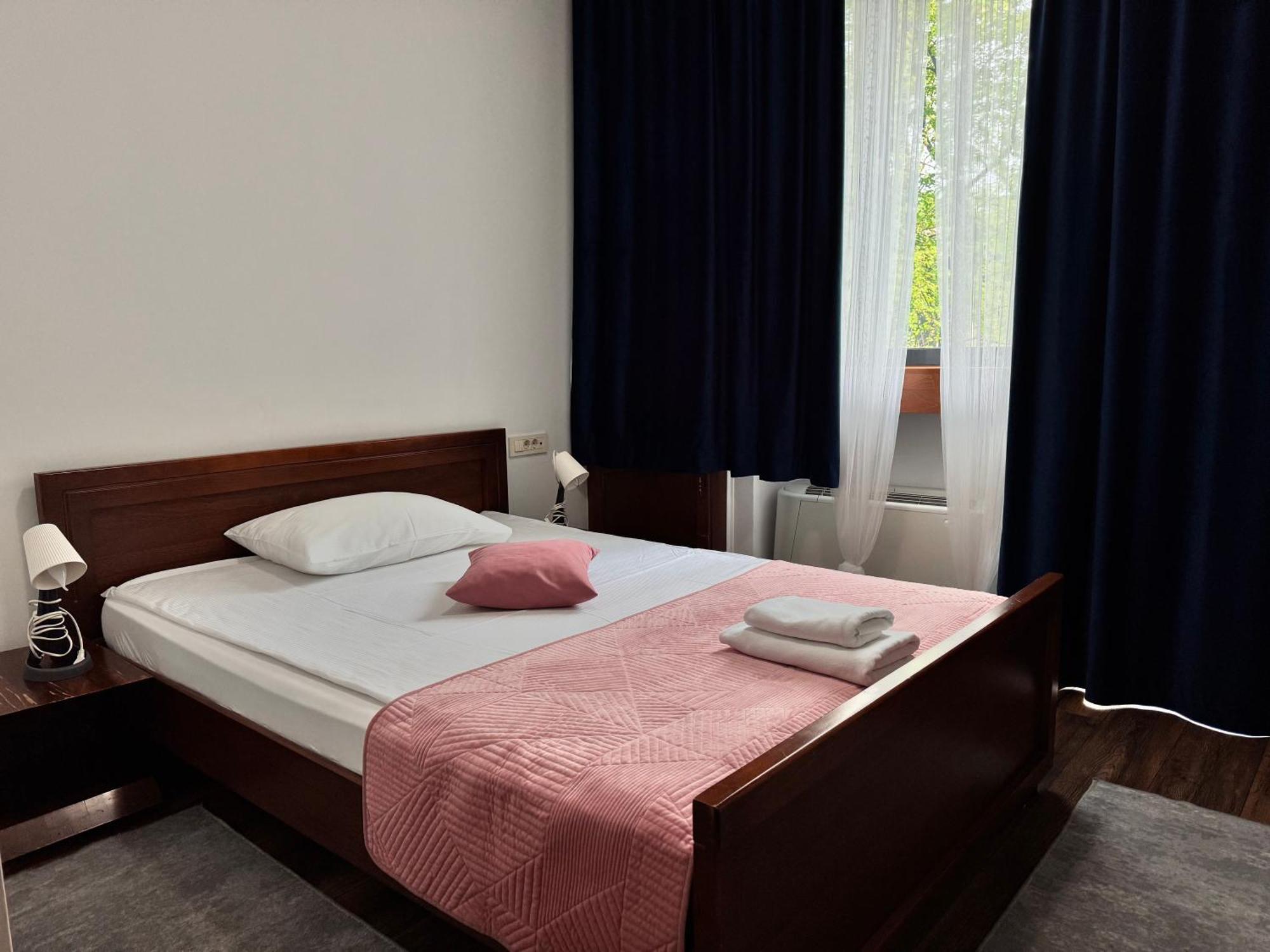 Hotel Paviljon Bihać Buitenkant foto