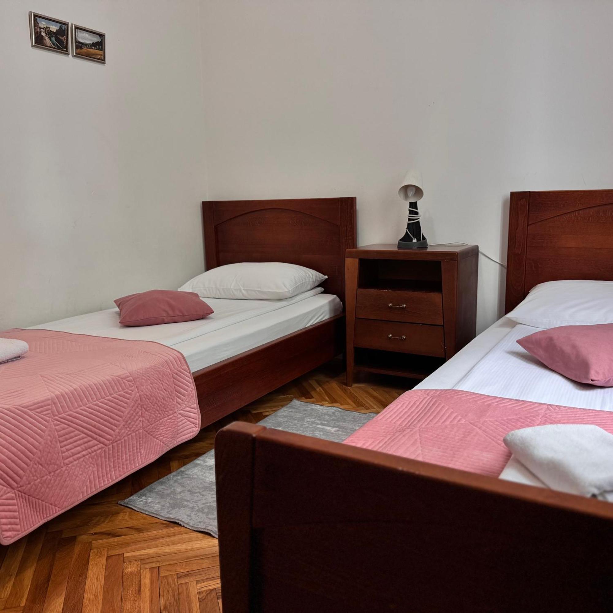 Hotel Paviljon Bihać Buitenkant foto