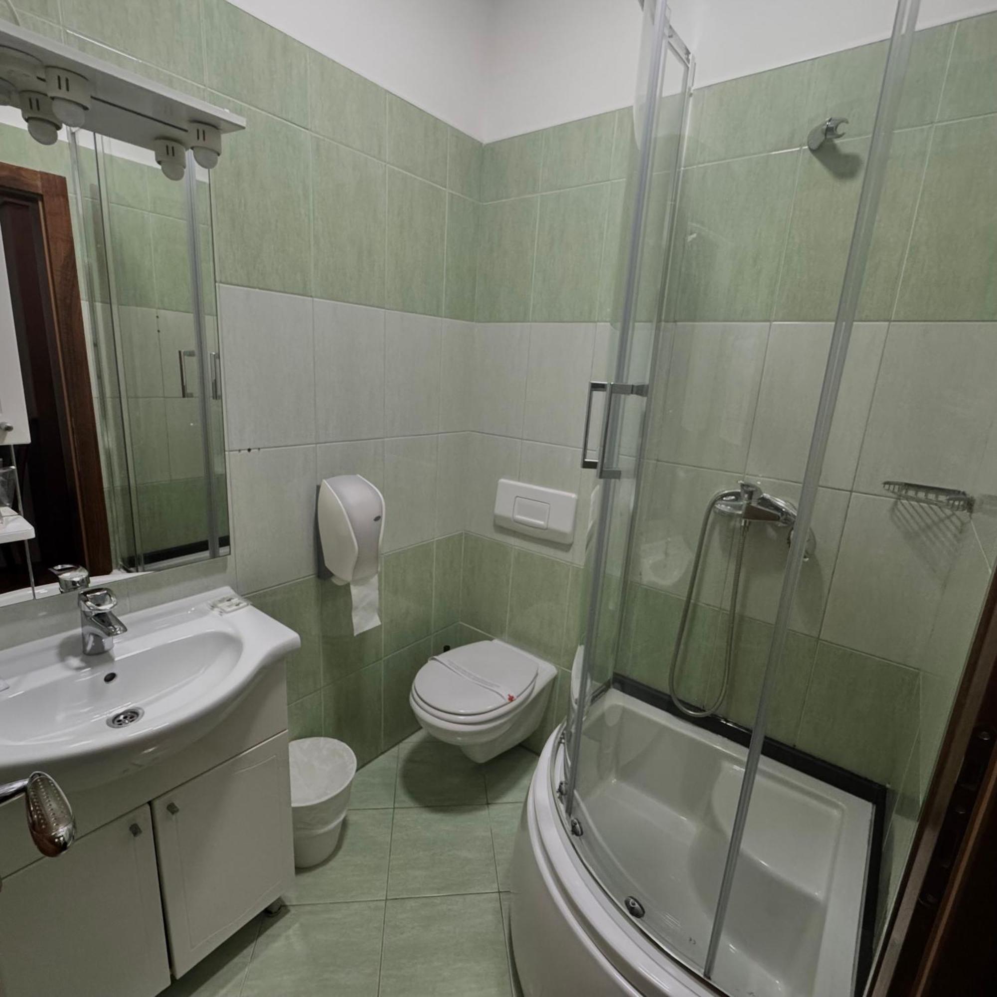 Hotel Paviljon Bihać Buitenkant foto