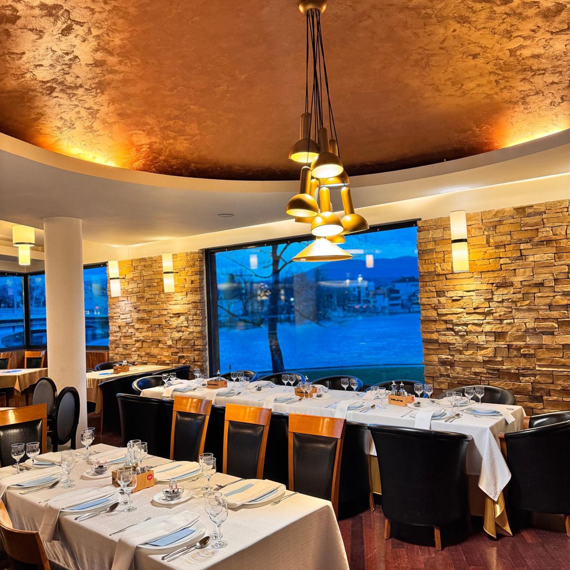 Hotel Paviljon Bihać Buitenkant foto