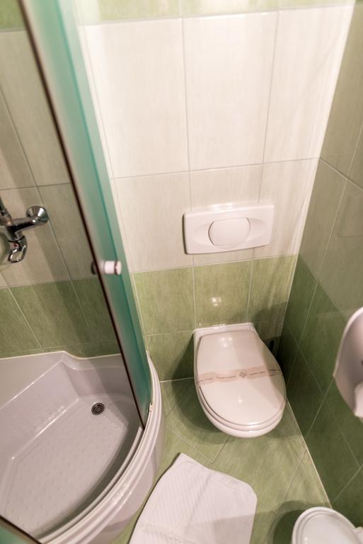 Hotel Paviljon Bihać Buitenkant foto